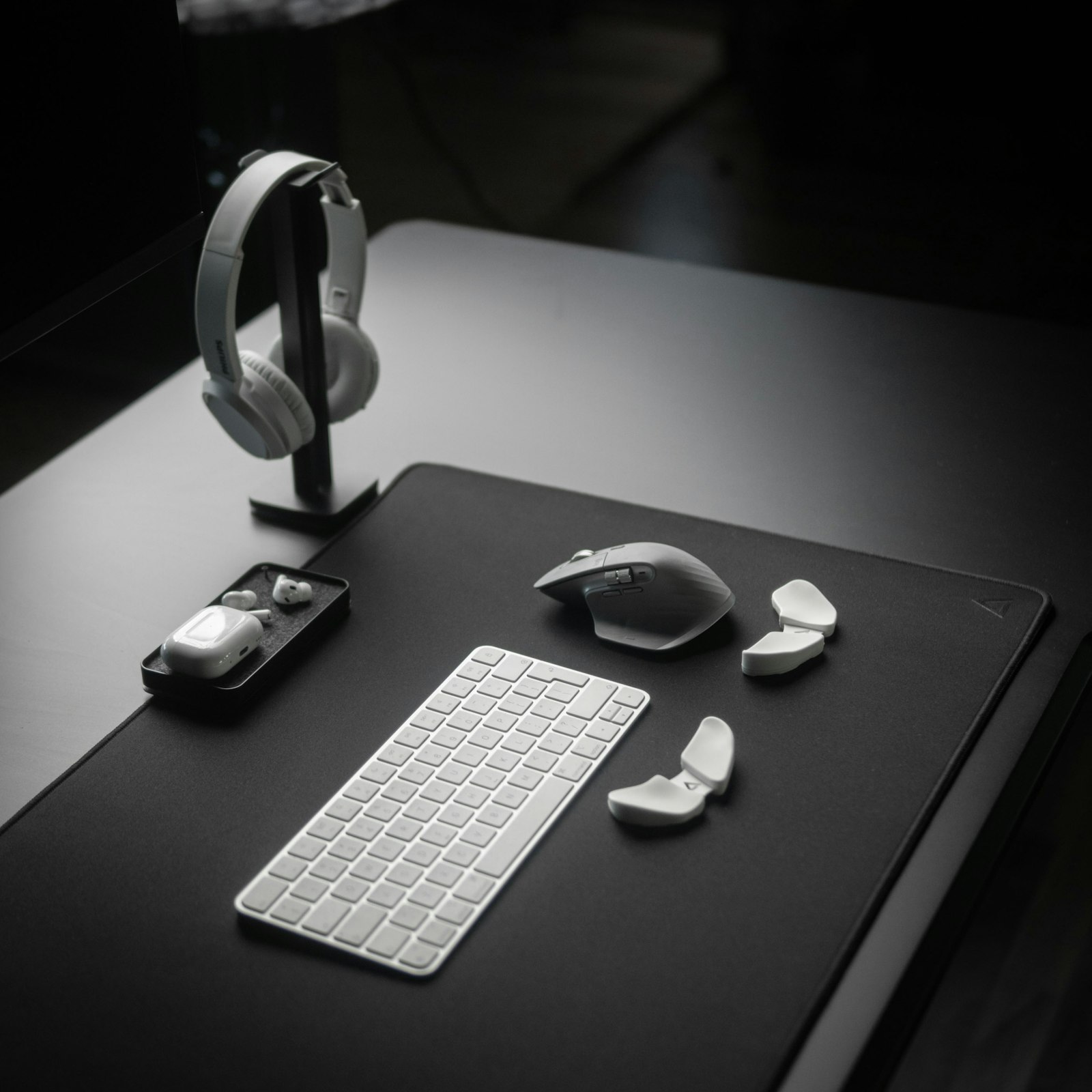 Posture-Induced Symptoms: Chest Pain, Headaches, and Other Common Concerns | Posture Reminder AI