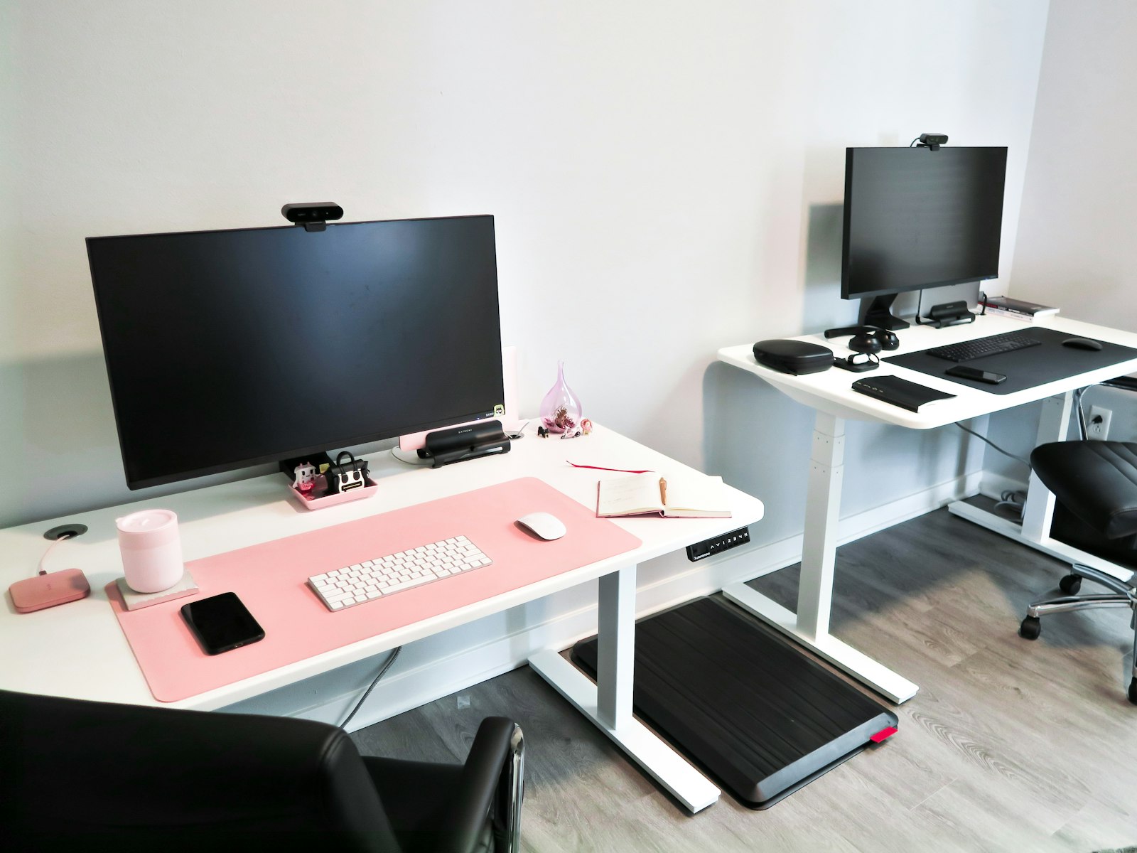 Returning to Desk Work After a Back Pain Flare: How to Rebuild Sitting and Standing Tolerance | Posture Reminder AI blog