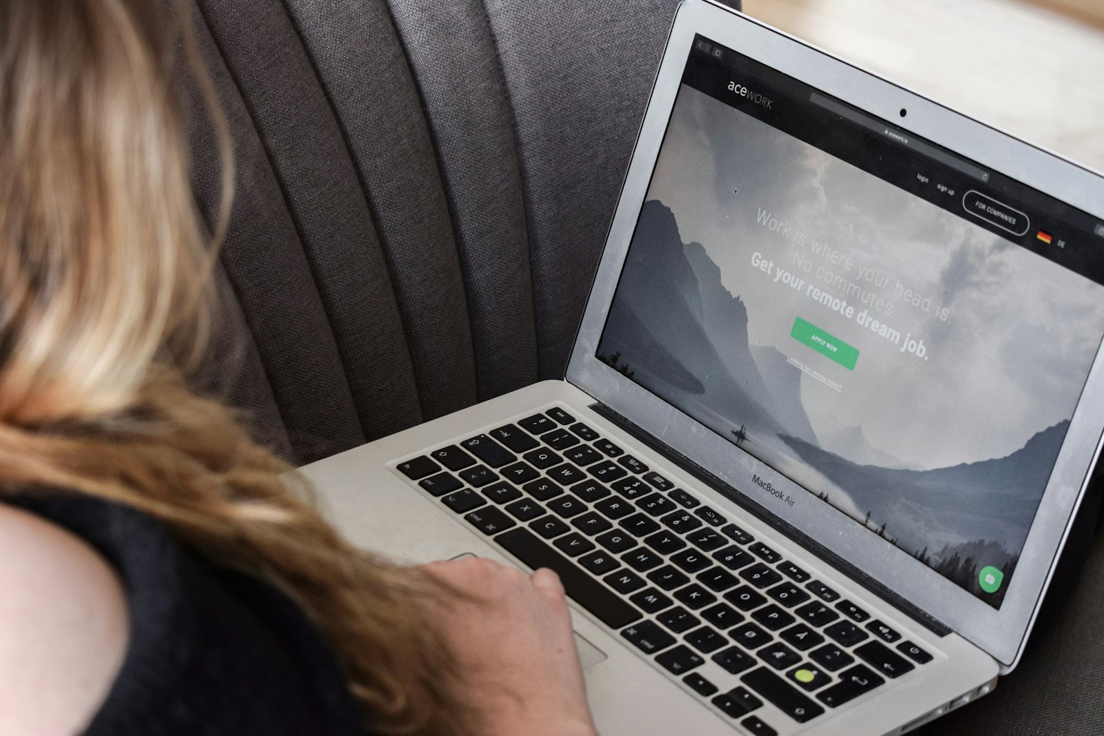 Working From Bed or Couch With a Laptop: How to Reduce Neck and Back Pain | Posture Reminder AI